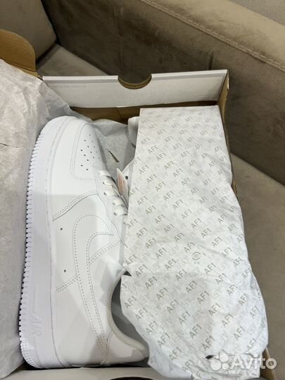 Белые Кроссовки Nike Air Force 1