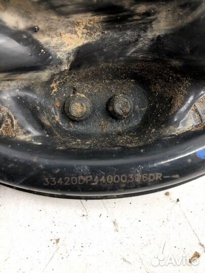 Щит опорный задний правый Renault Logan 2 седан 1