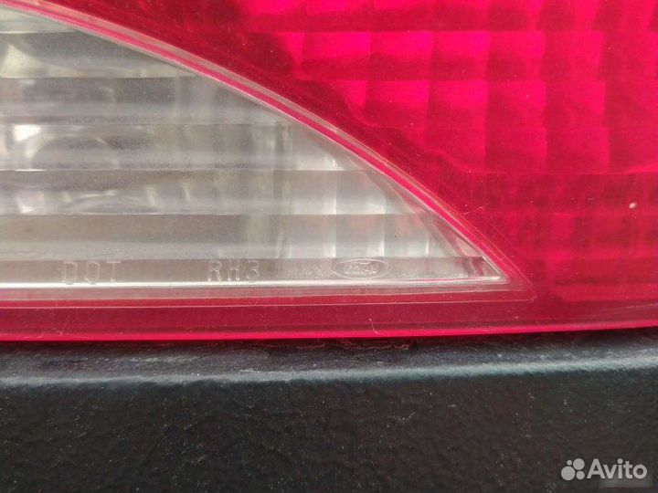 Фонарь задний правый Ford Focus 1
