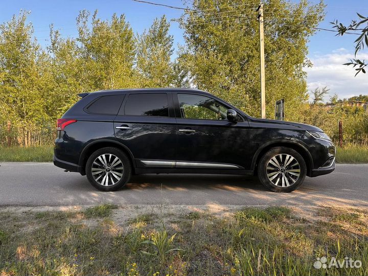 Mitsubishi Outlander 2.4 CVT, 2019, 99 000 км