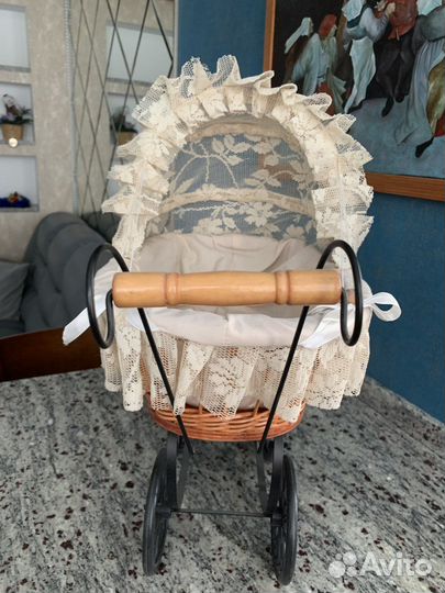 Коляска для кукол декоративная