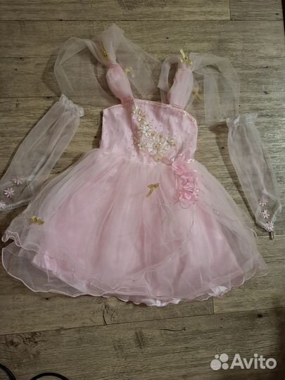 Платье праздничное для девочки 5-6 лет