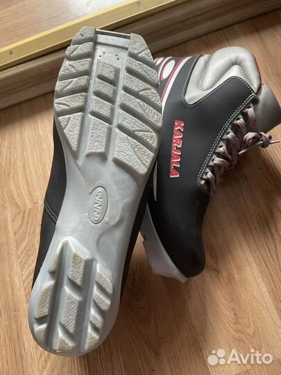 Лыжные ботинки karjala 43-44 размер