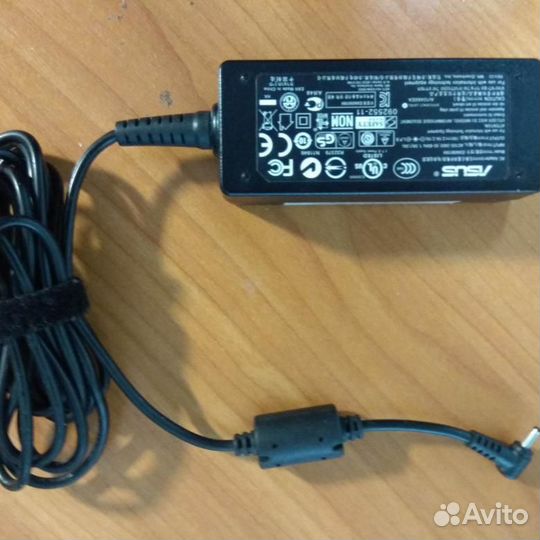 Зарядка для ноутбука (блок питания) Asus