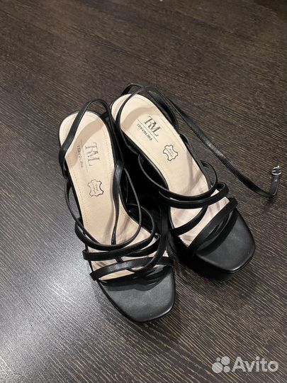 Босоножки женские 39 размер