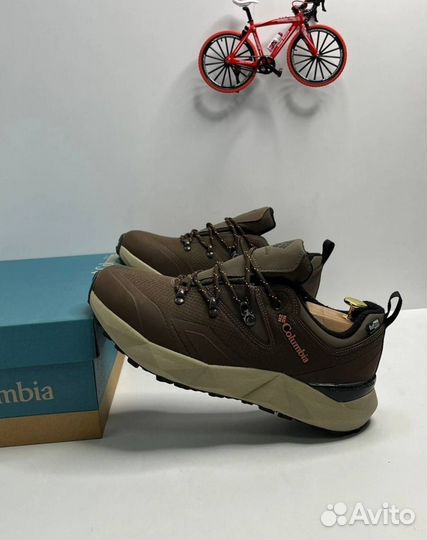 Кроссовки Columbia стильные