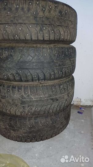 Bridgestone Ice Cruiser 7000 235/65 R17 108T