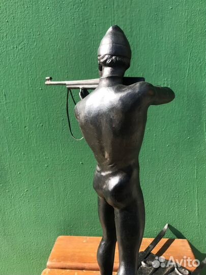 Биатлонист