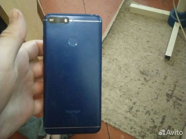 Телефон Honor A7 pro