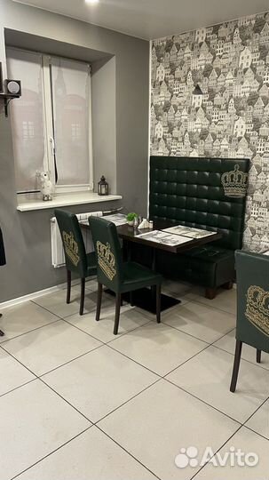 Стол стул диван