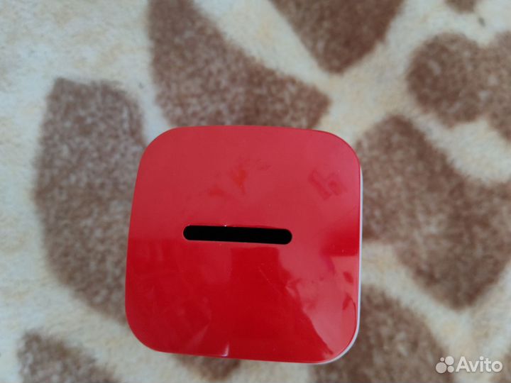 Копилка в виде телефонной будки