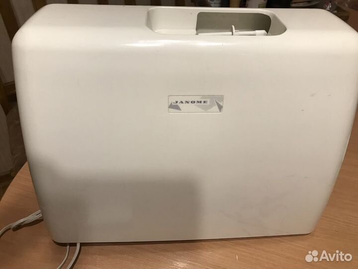 Швейная машинка janome memory электронная