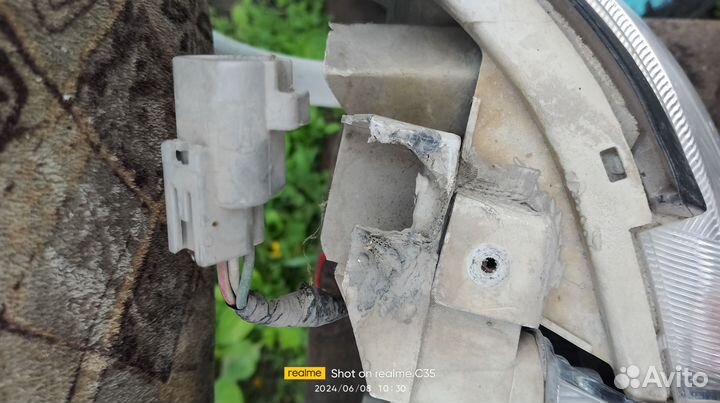 Фара передняя левая на toyota vista/camry