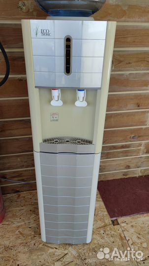 Кулер для воды