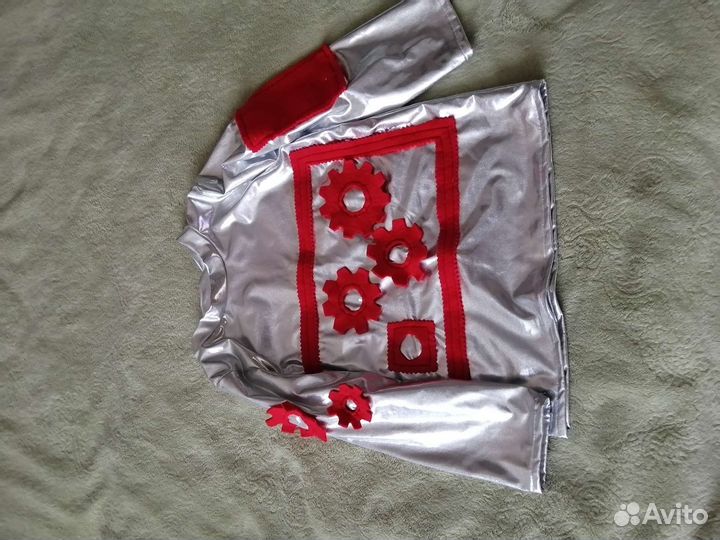 Новогодний костюм робота