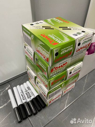 Маркер для белых досок Комус BY2304 черный