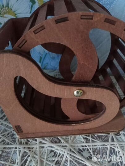 Колесо для грызунов деревянное и пластмассовое