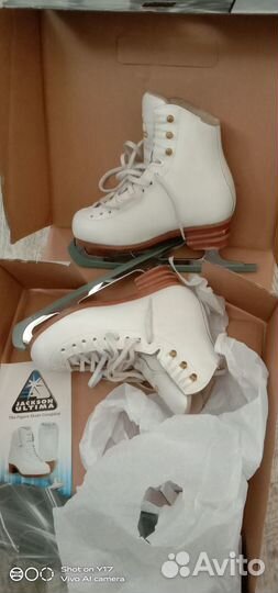 Фигурные коньки jackson