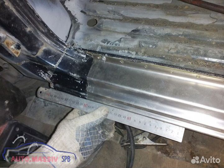 Пороги кузовные Toyota Vitz 1 (P10)