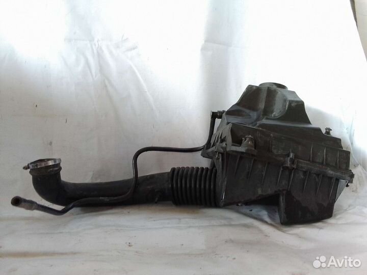 Корпус воздушного фильтра Ford Focus II