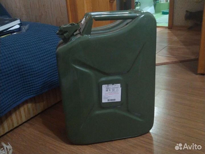 Канистра для бензина металлическая 20 литров