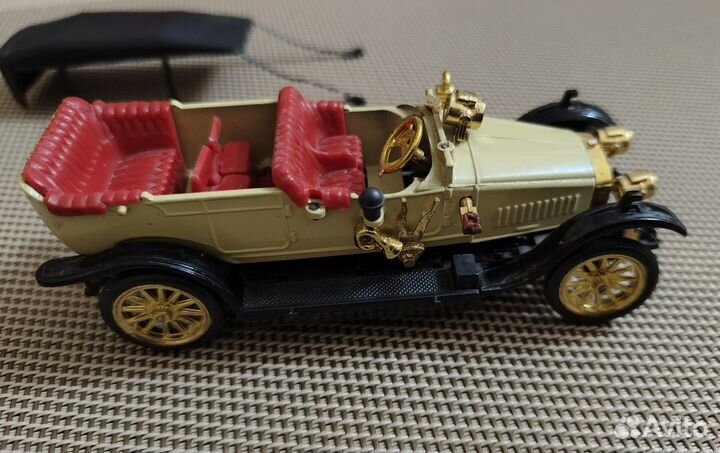 Руссобалт С24-40, А22, СССР 1:43/ Бежевый