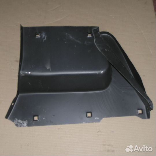 Щиток подножки камаз правый 5320-8405110