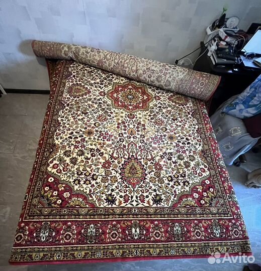 Ковер шерстяной новый 2 на 3