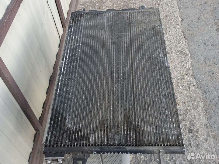 Радиатор кондиционера Dodge Caravan 2006 3.3L