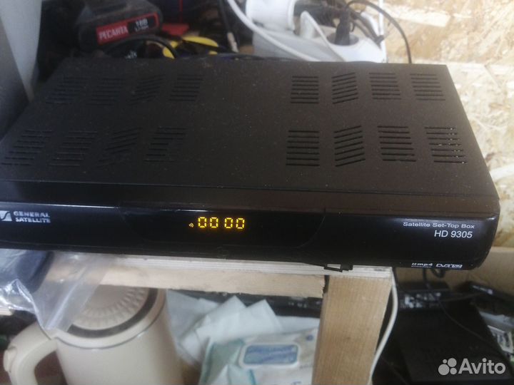 Ресивер триколор HD 9303 под ремонт