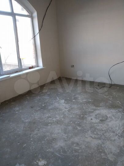 Дом 170 м² на участке 5 сот.