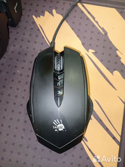 Игровая мышь bloody V8