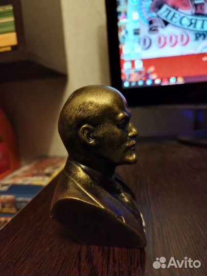 Бюст ленина гипс