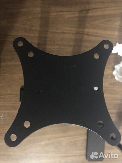 Кронштейн для телевизора универсальный