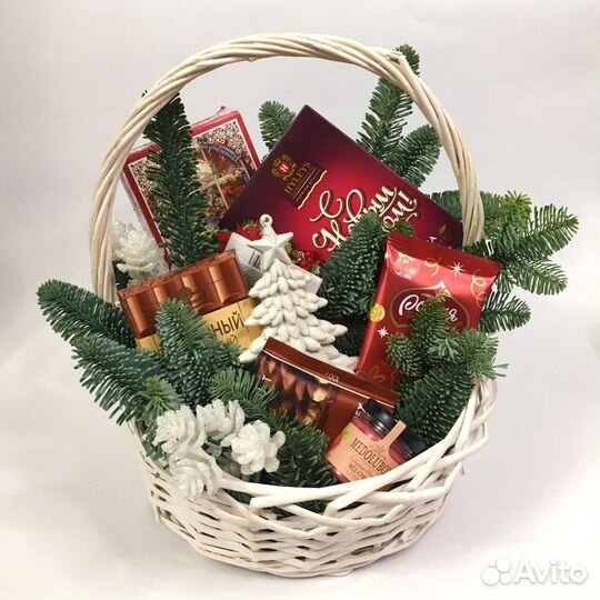 Подарочные новогодние корзины