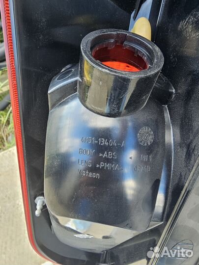 Фонарь задний правый на ford focus II