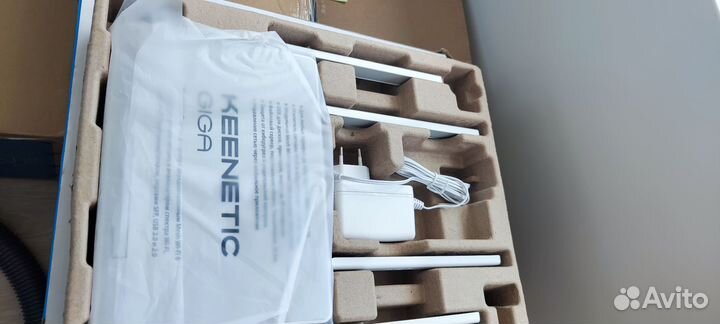 Роутер keenetic giga kn-1011