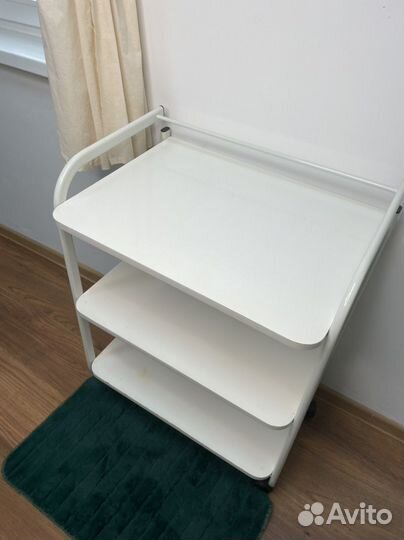 Тележка косметолога