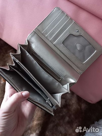 Кошелек Guess