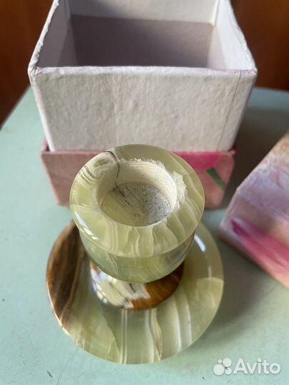Подсвечник из оникса новый