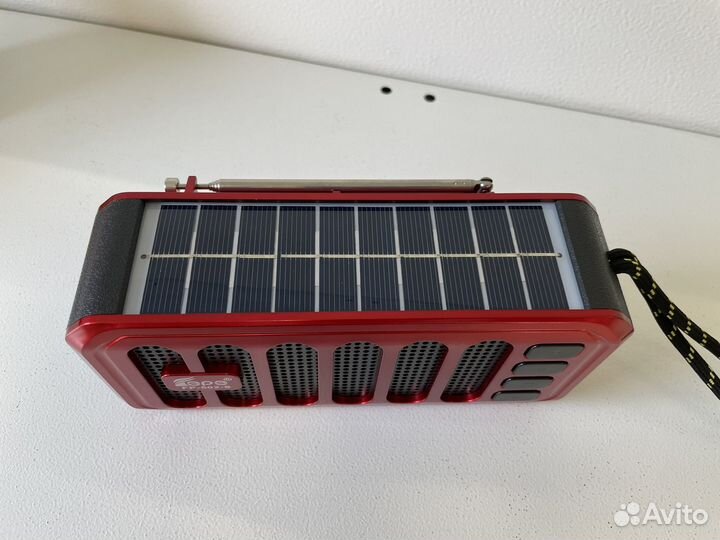 Поптативна колонка с солничной батареей FM/BT/SD