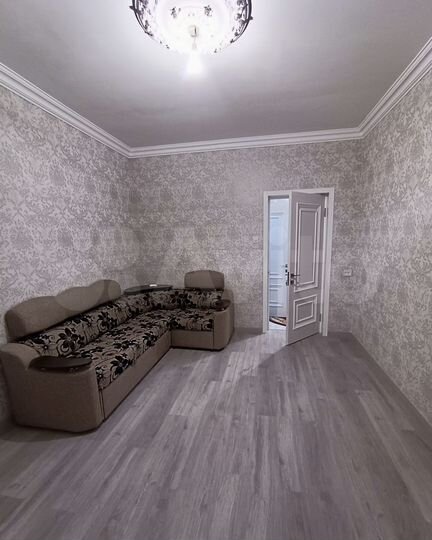 2-к. квартира, 57 м², 2/5 эт.