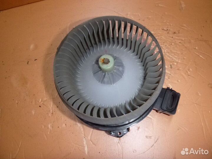 Моторчик печки honda CR-V 2007