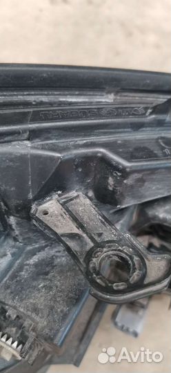 Фара subaru левая 84913SJ031