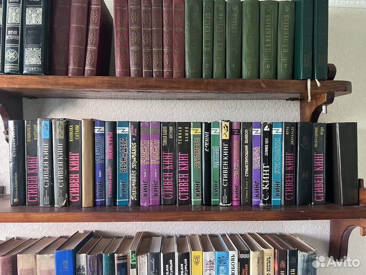 Продам коллекцию книг Стивена Кинга 27 книг