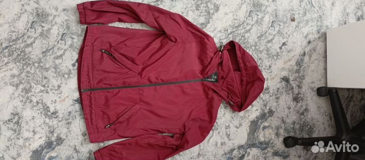 Куртки женские и мужская ветровка