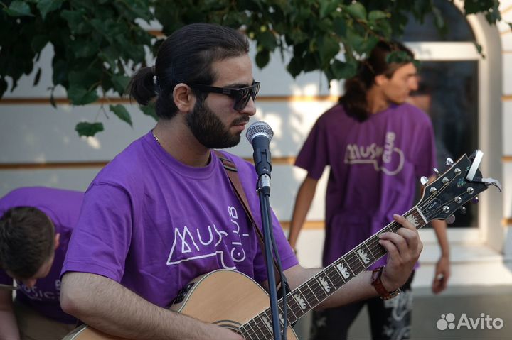 Уроки игры на гитаре Школа Music Club