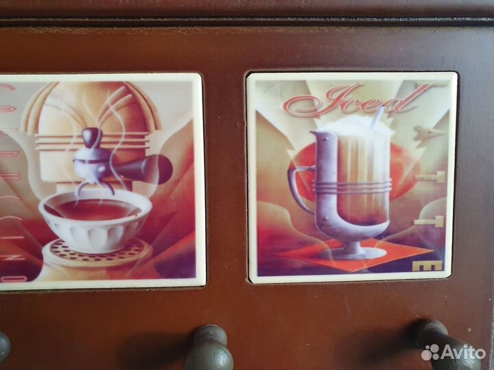 Вешалка деревянная