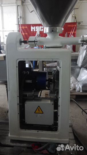 Шприц вакуумный Ideal U-159 FP