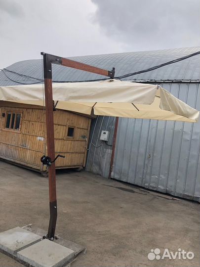 Уличный зонт для кафе